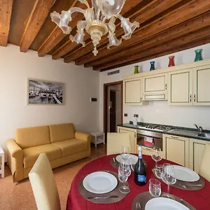 ve-nice-suite-san-marco-c4439.hotelinveneto.com/