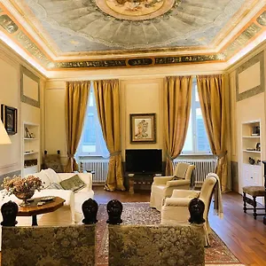 Apartment Lusso E Charme!, Florence