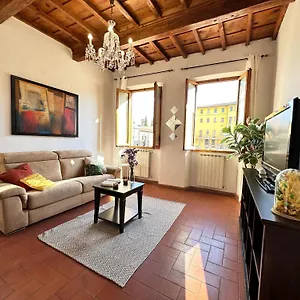 Apartment Luxurious View On Santa Croce, Florence